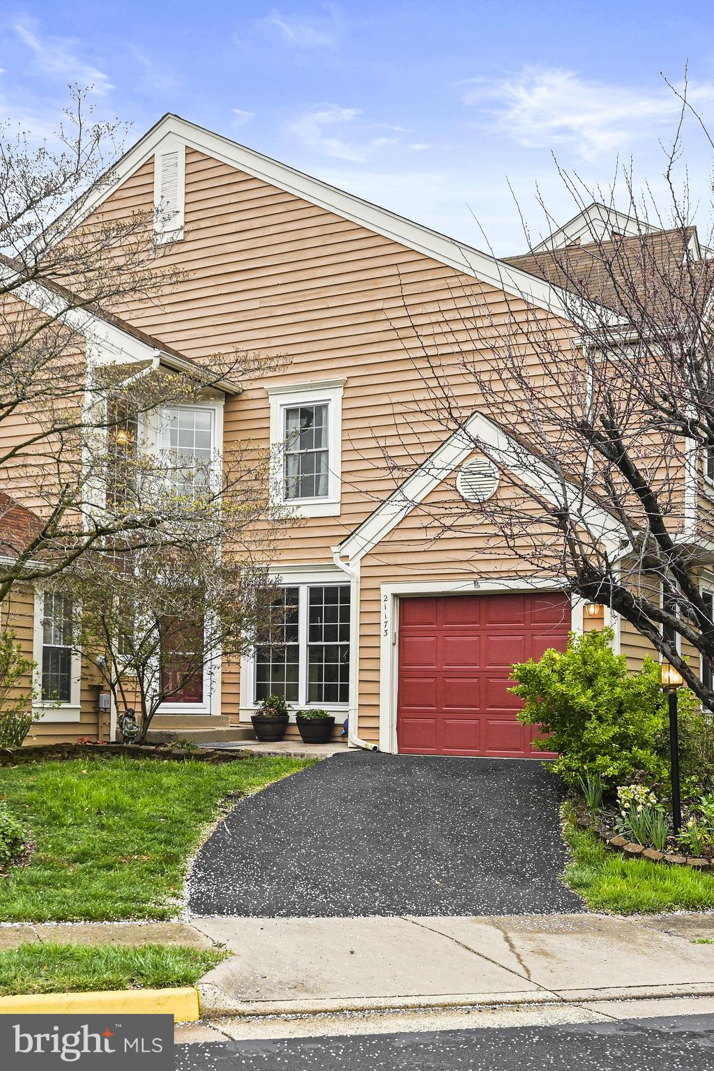 21173 Wildflower Sq
