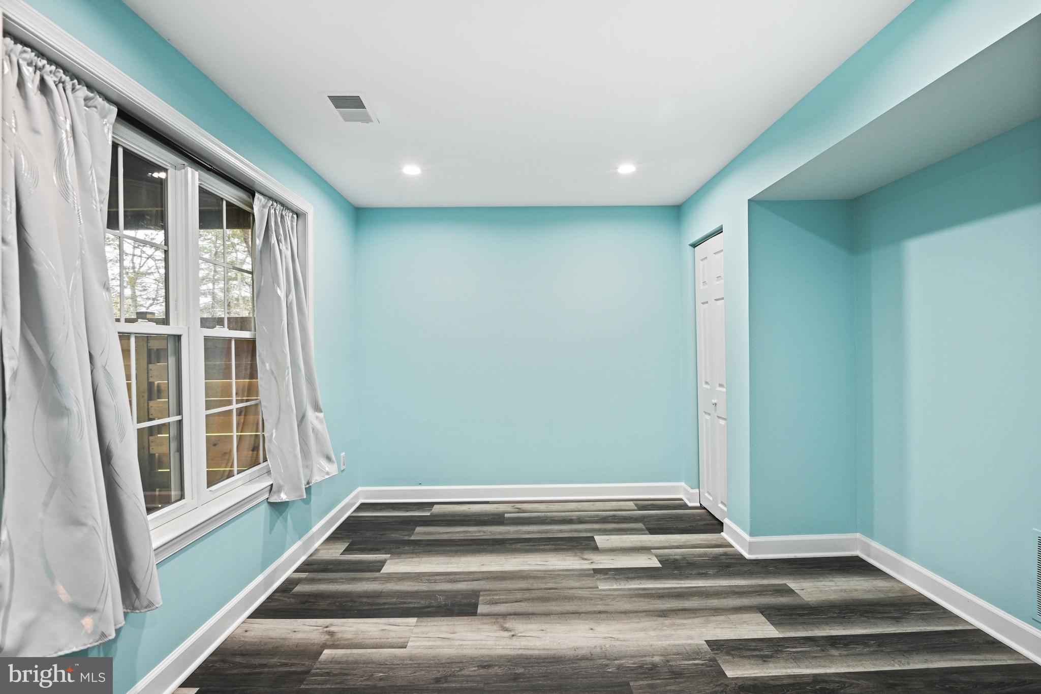21173 Wildflower Sq