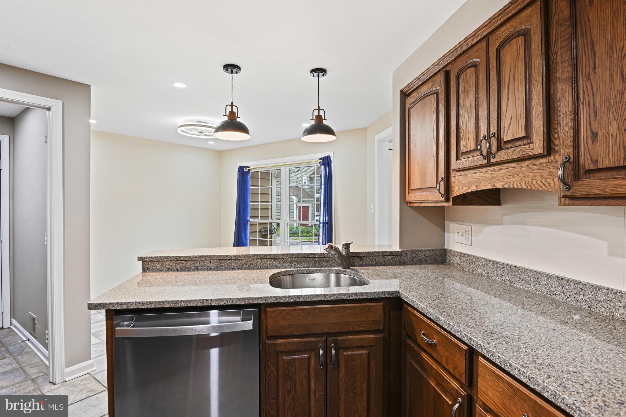 21173 Wildflower Sq