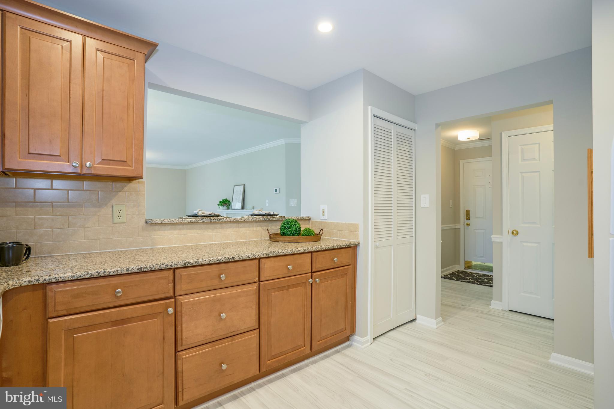 20579 Snowshoe Sq #201