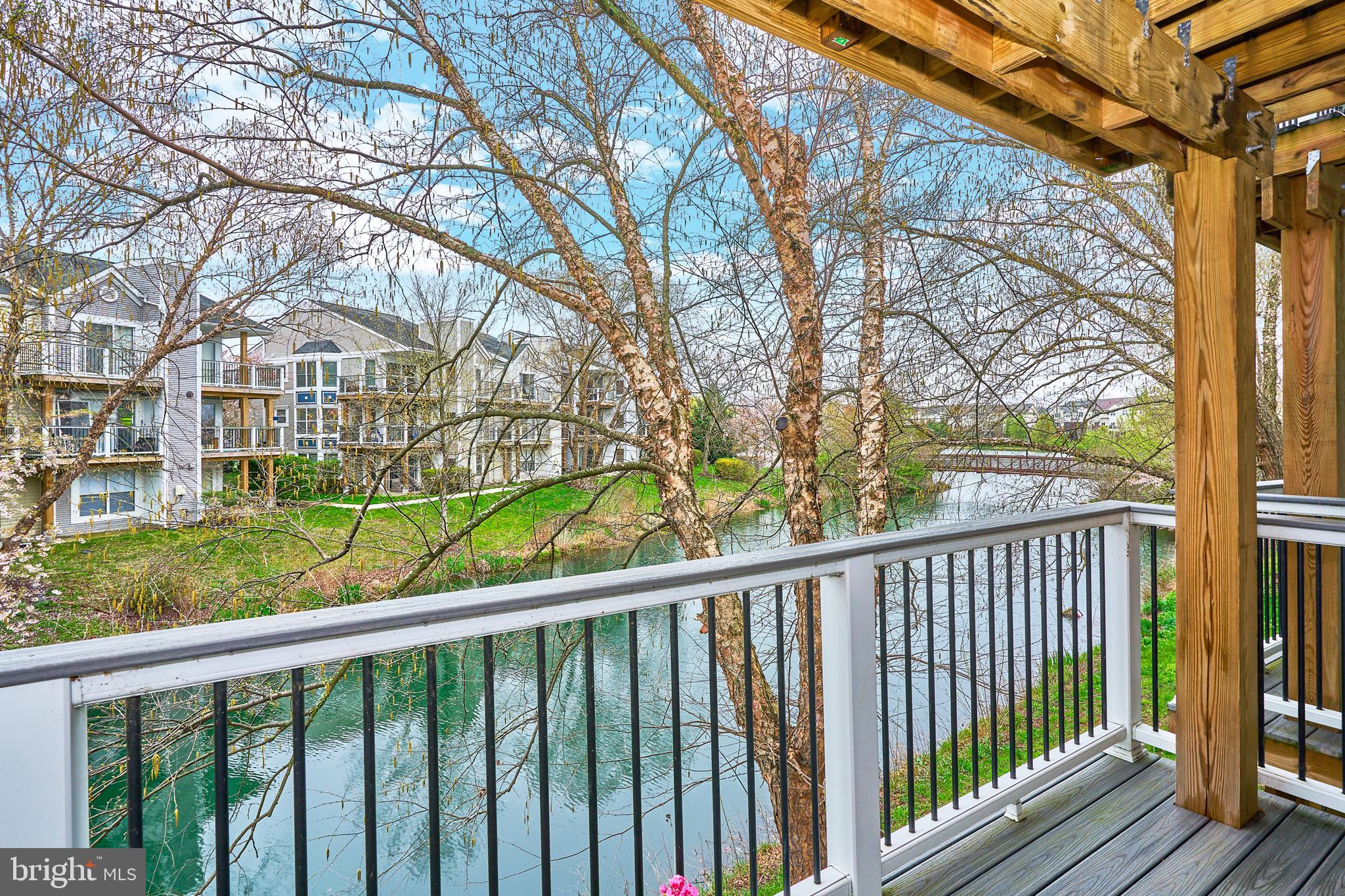20579 Snowshoe Sq #201