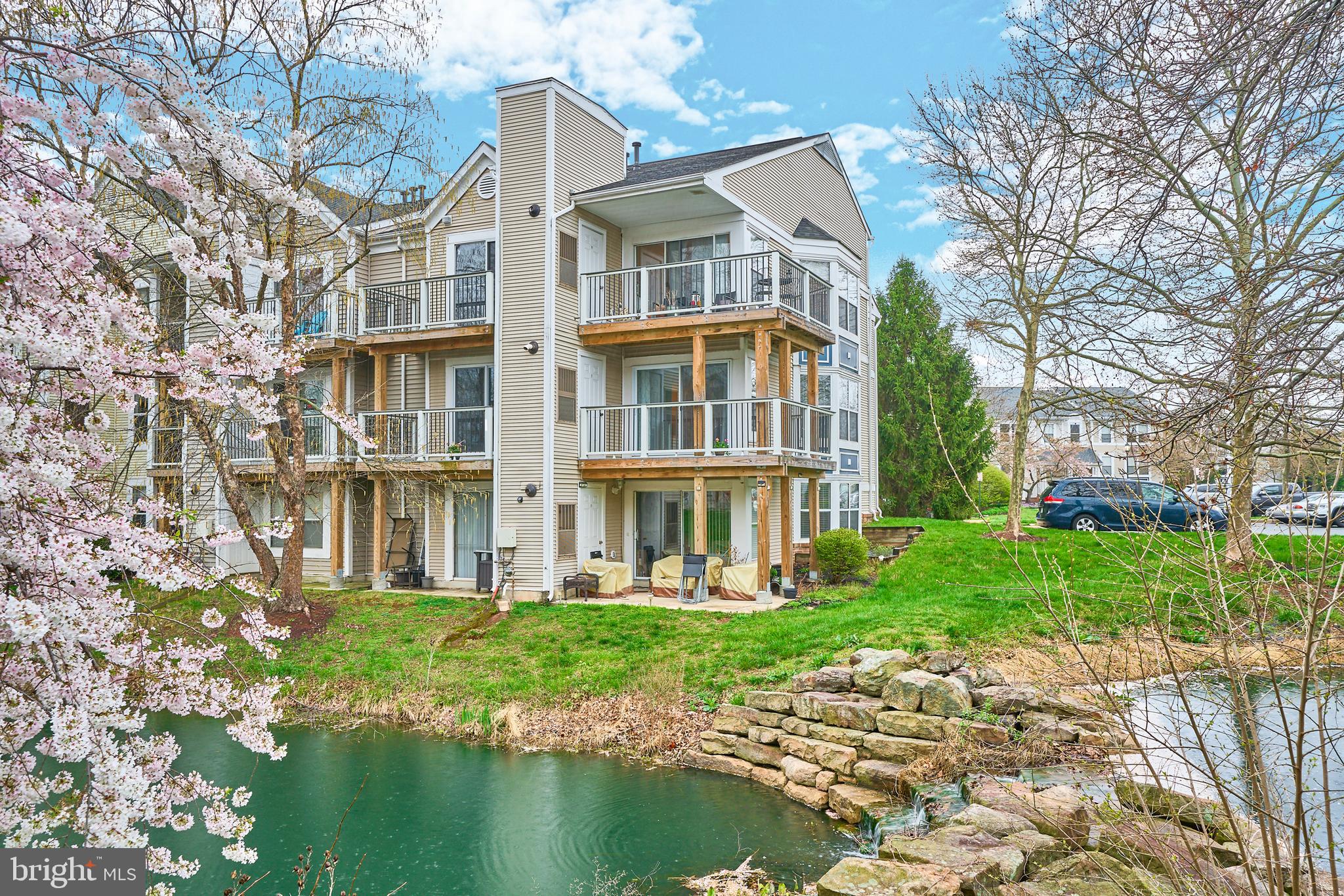 20579 Snowshoe Sq #201