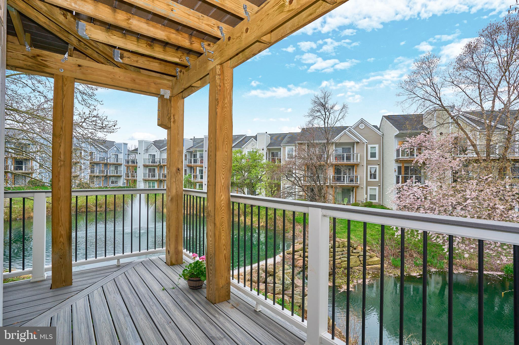 20579 Snowshoe Sq #201
