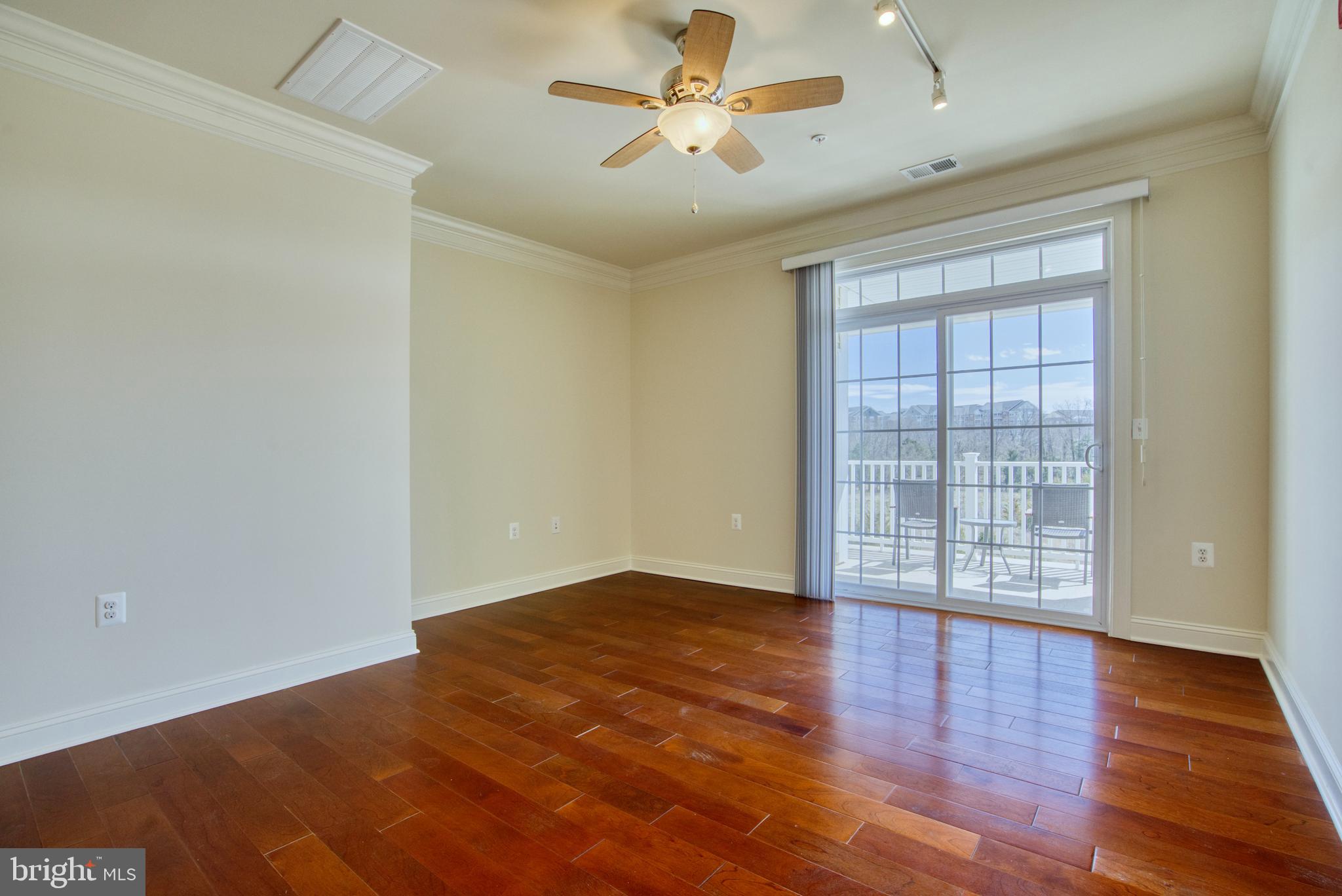 44589 York Crest Ter #305