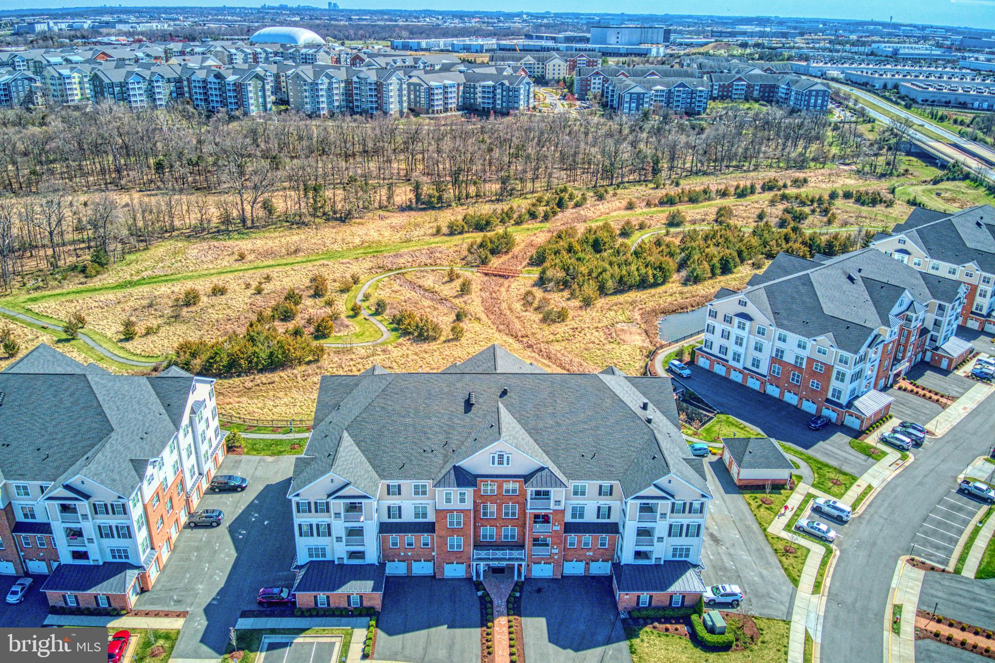 44589 York Crest Ter #305