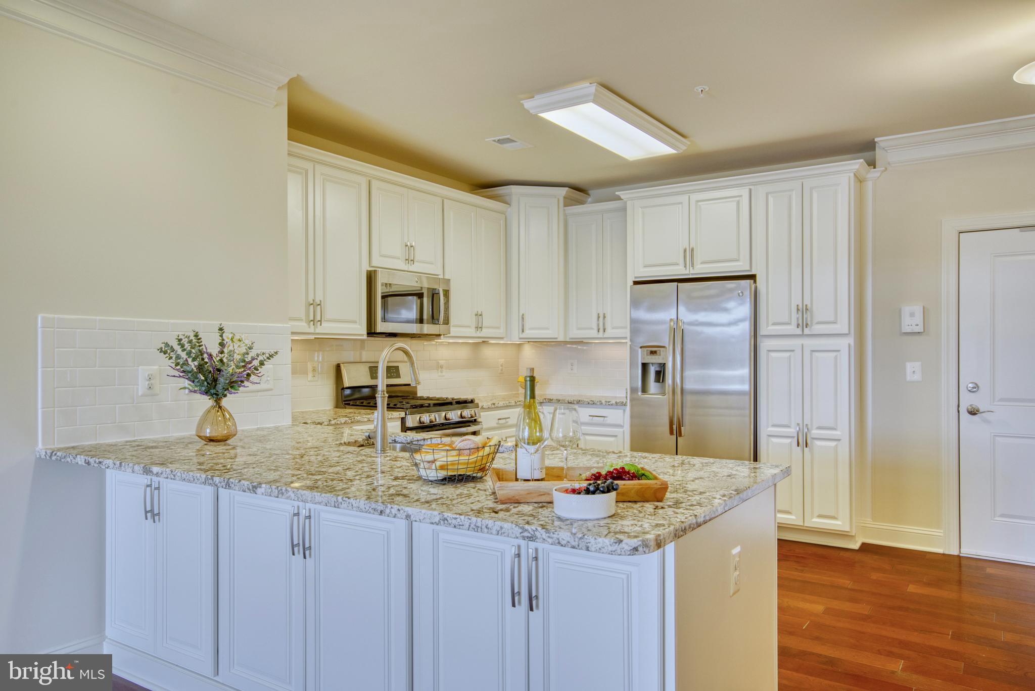 44589 York Crest Ter #305