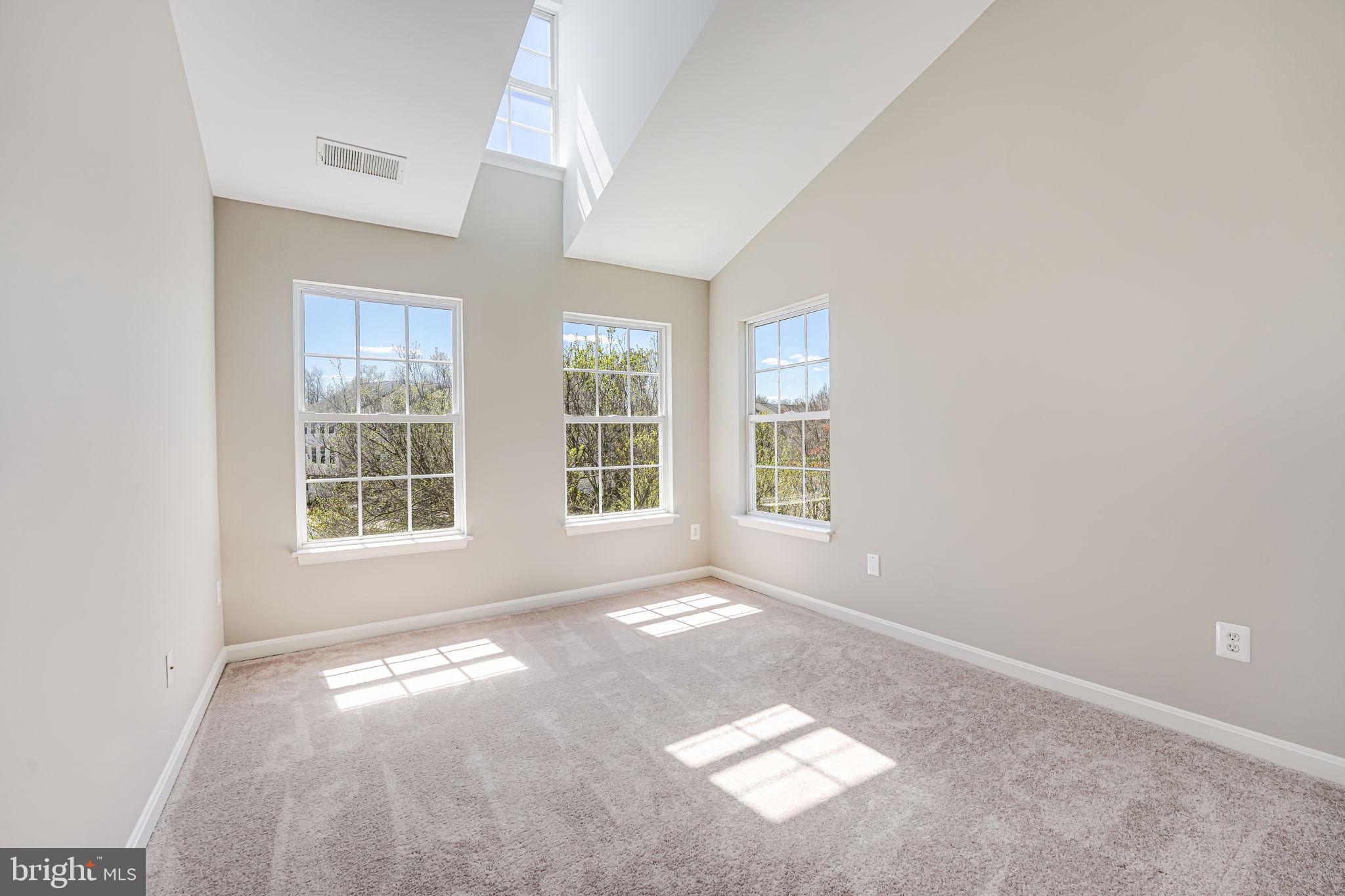 21524 Iredell Ter