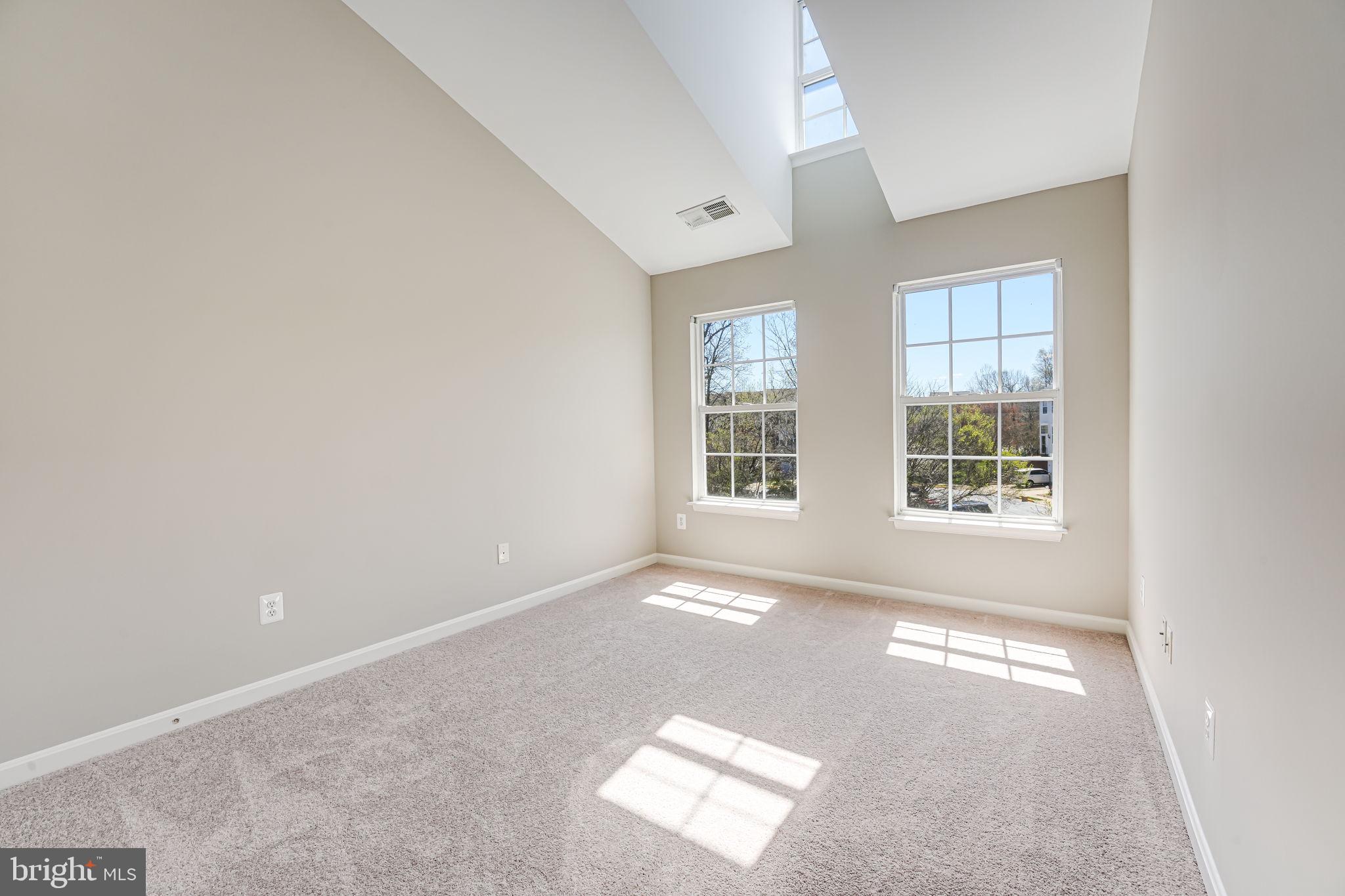 21524 Iredell Ter