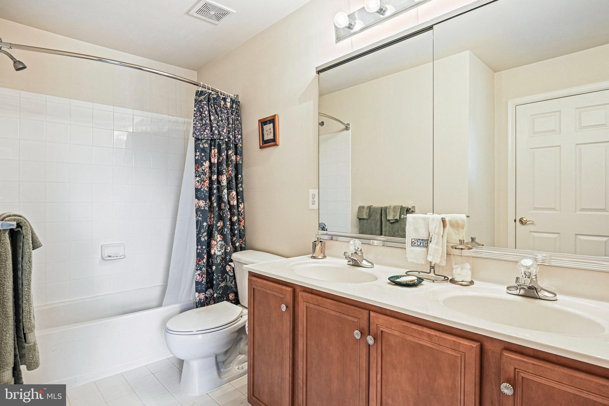 19871 NAPLES LAKES TERRACE