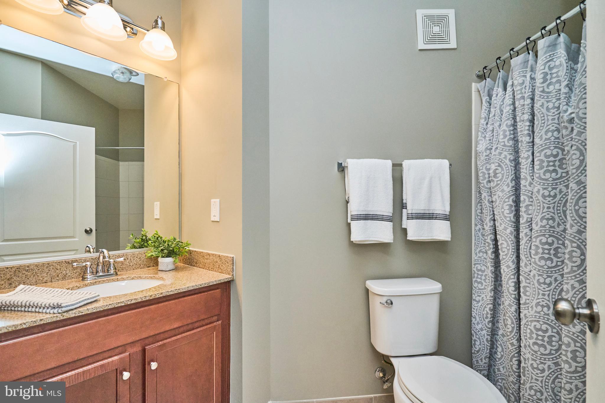 41895 Cathedral Valley Sq #301