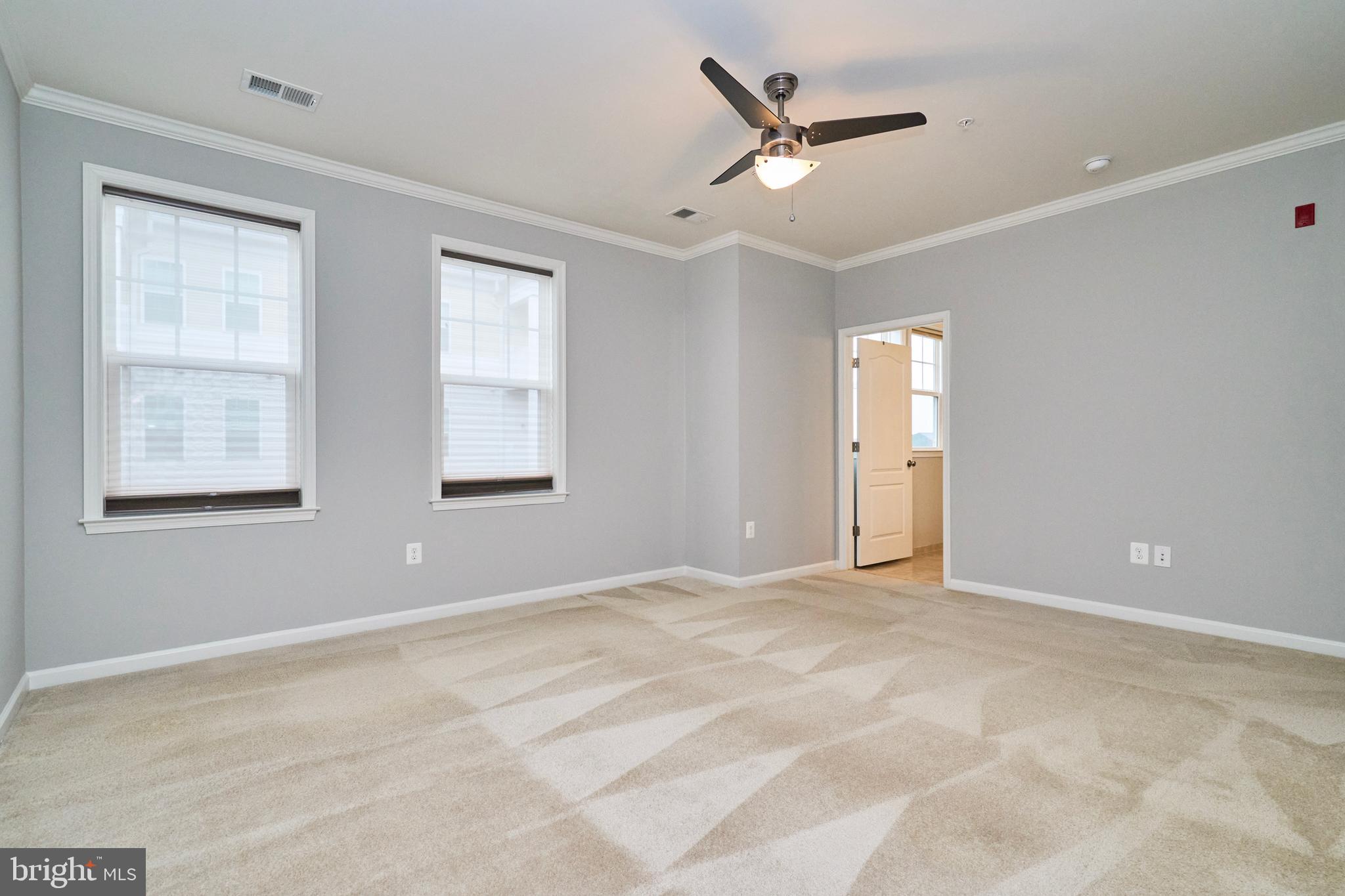 41895 Cathedral Valley Sq #301