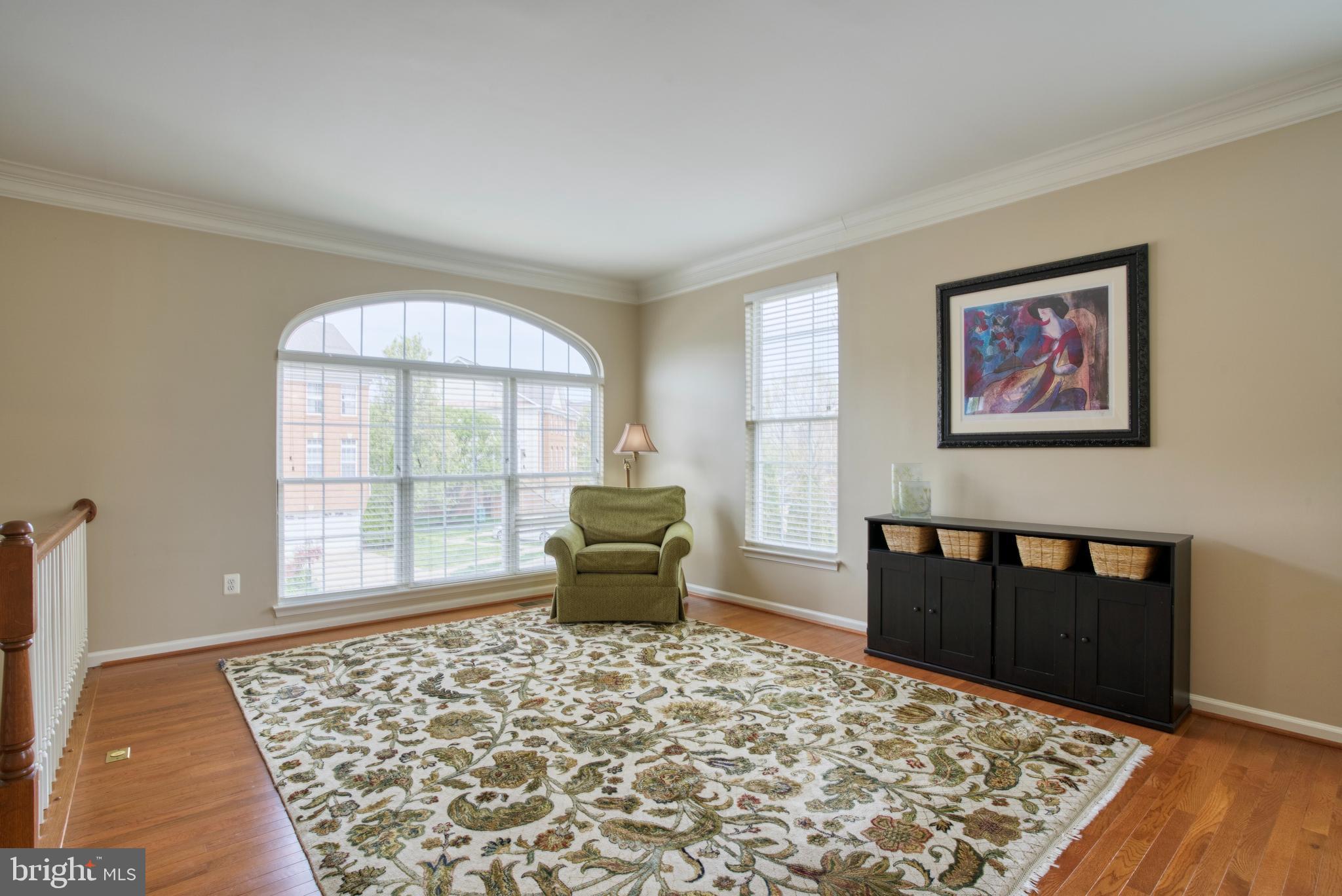 43871 Sandburg Sq