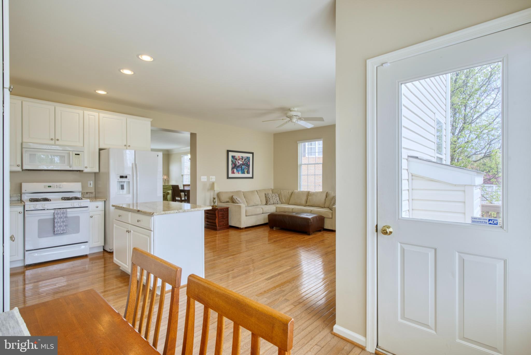 43871 Sandburg Sq