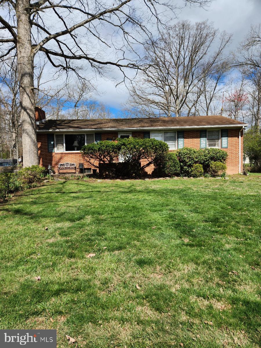 40 Cedar Dr