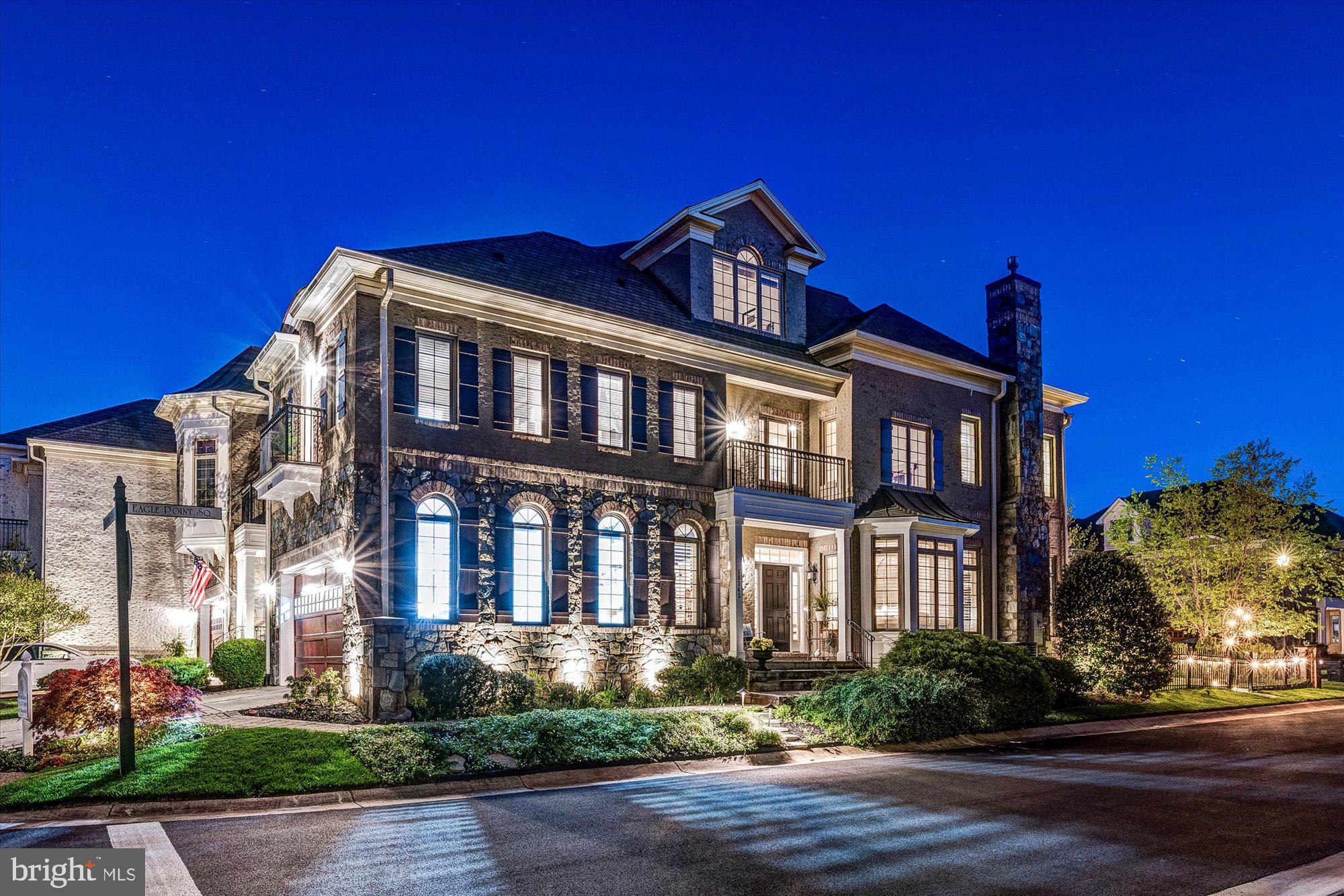 18345 Fairway Oaks Sq