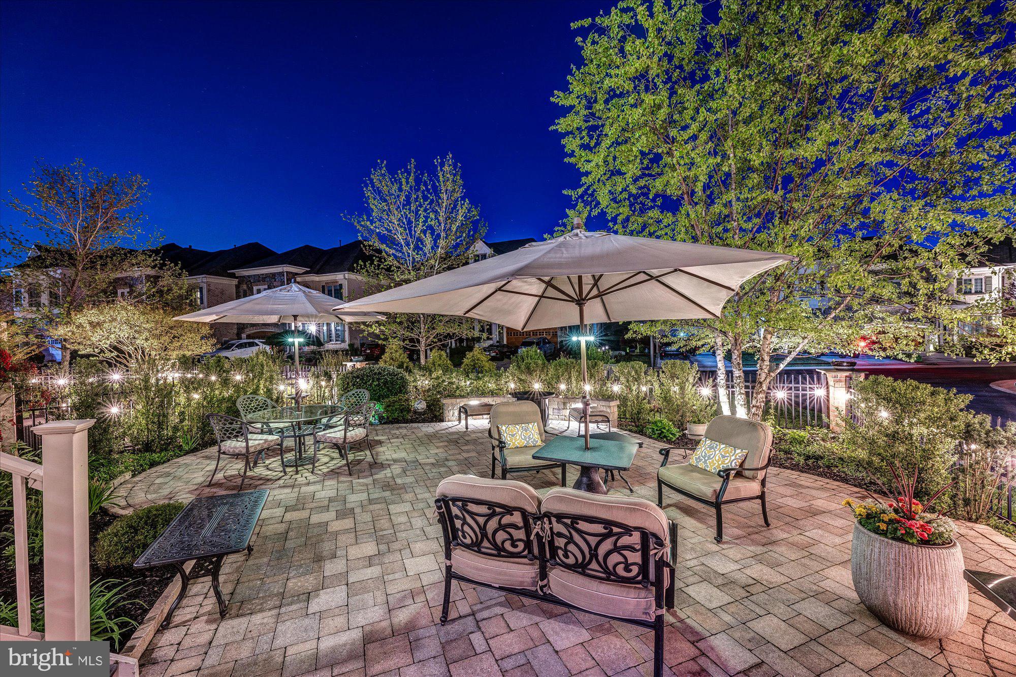 18345 Fairway Oaks Sq