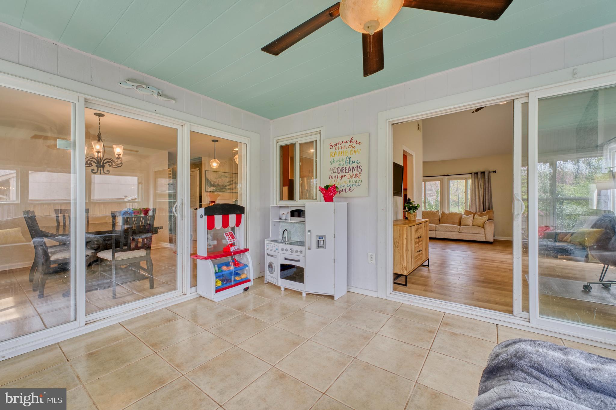 411 Sugarland Run Dr