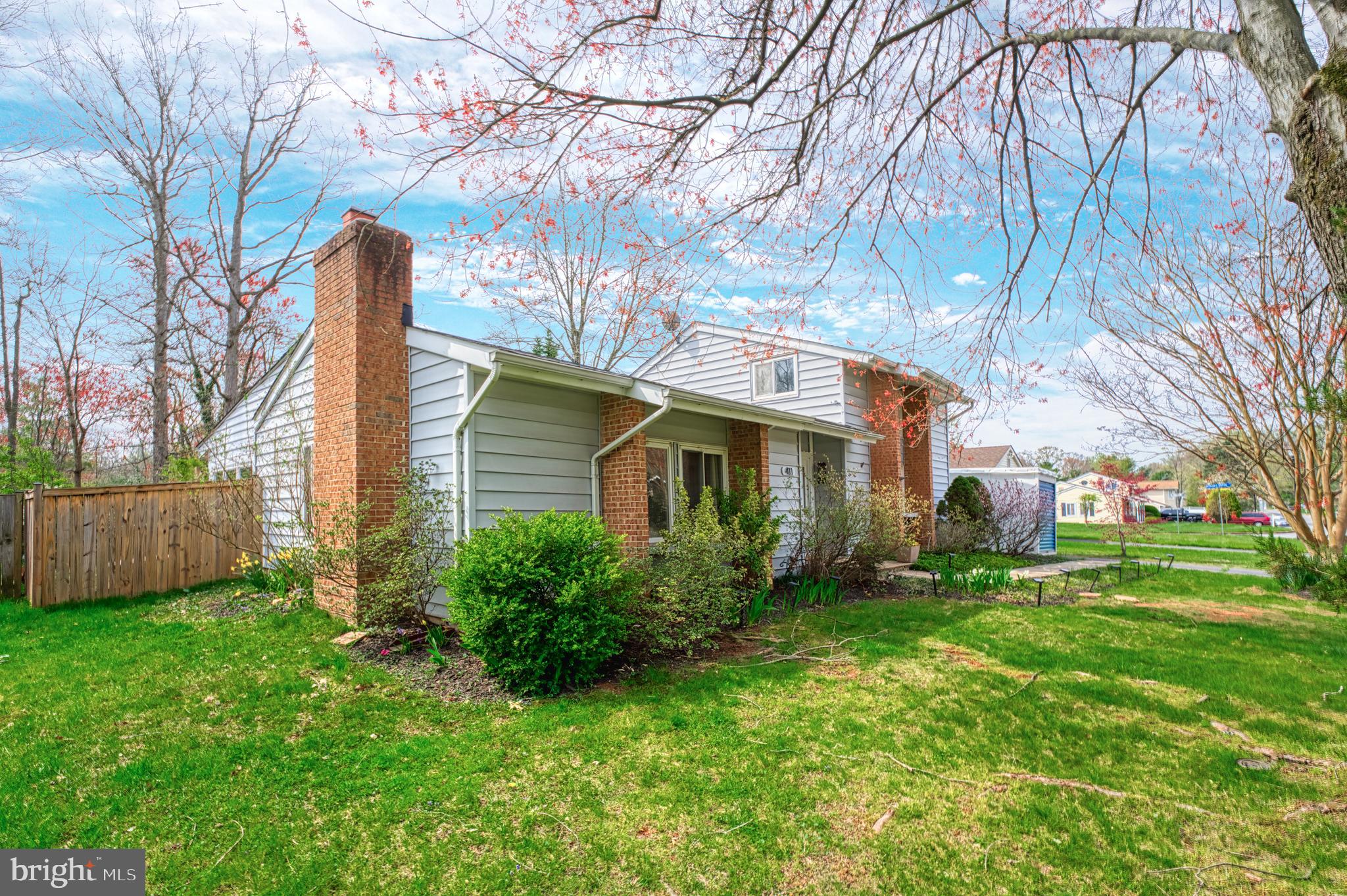 411 Sugarland Run Dr