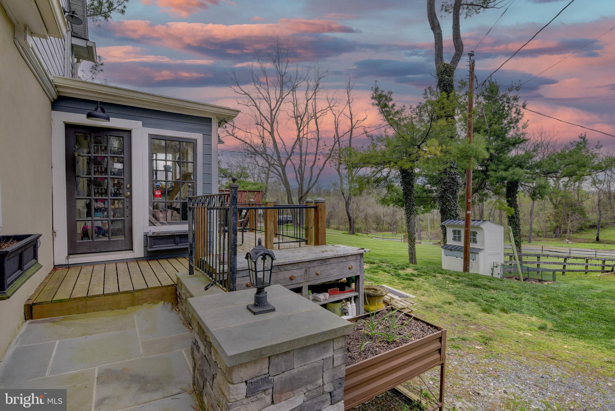 23381 Sam Fred Rd