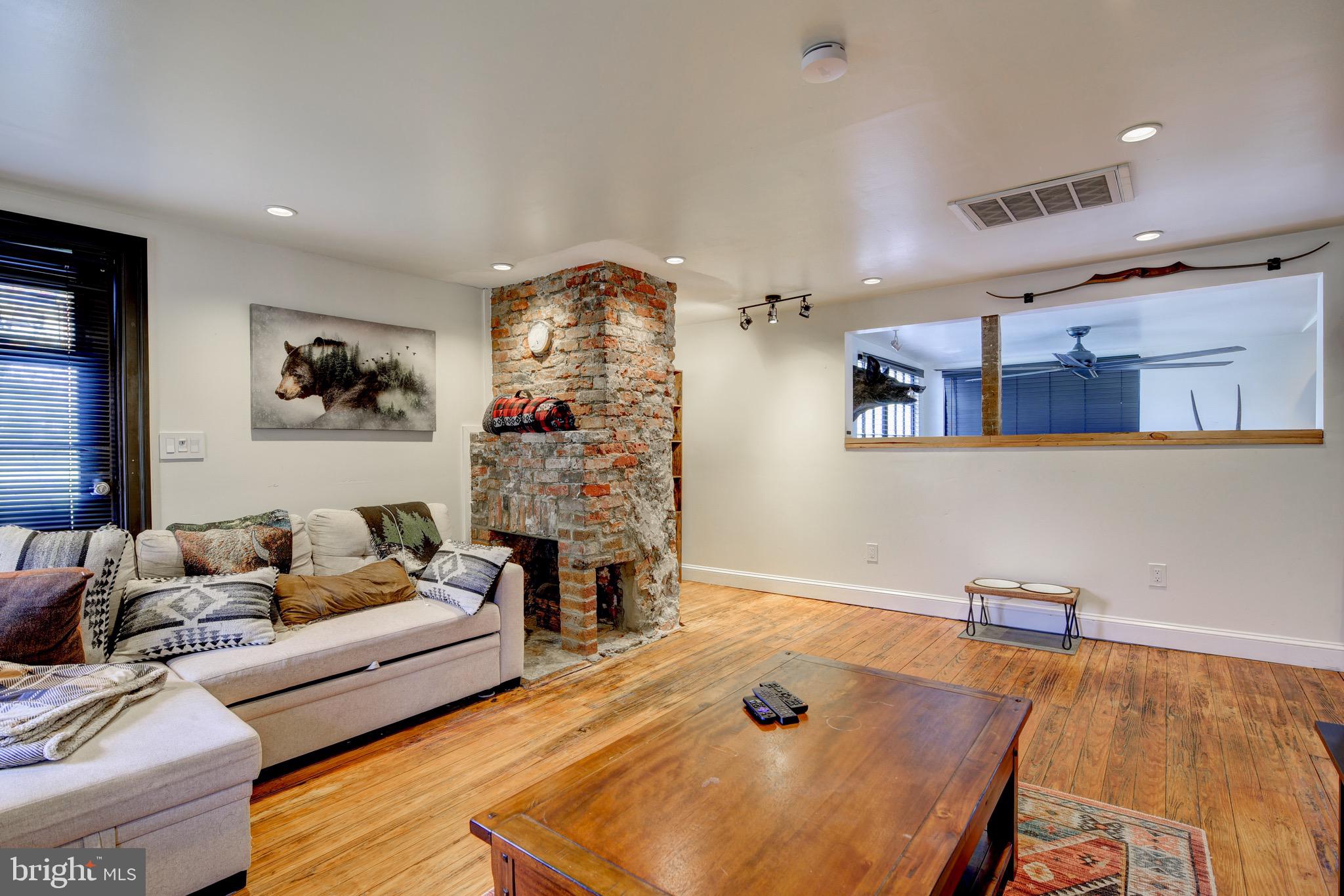 23381 Sam Fred Rd
