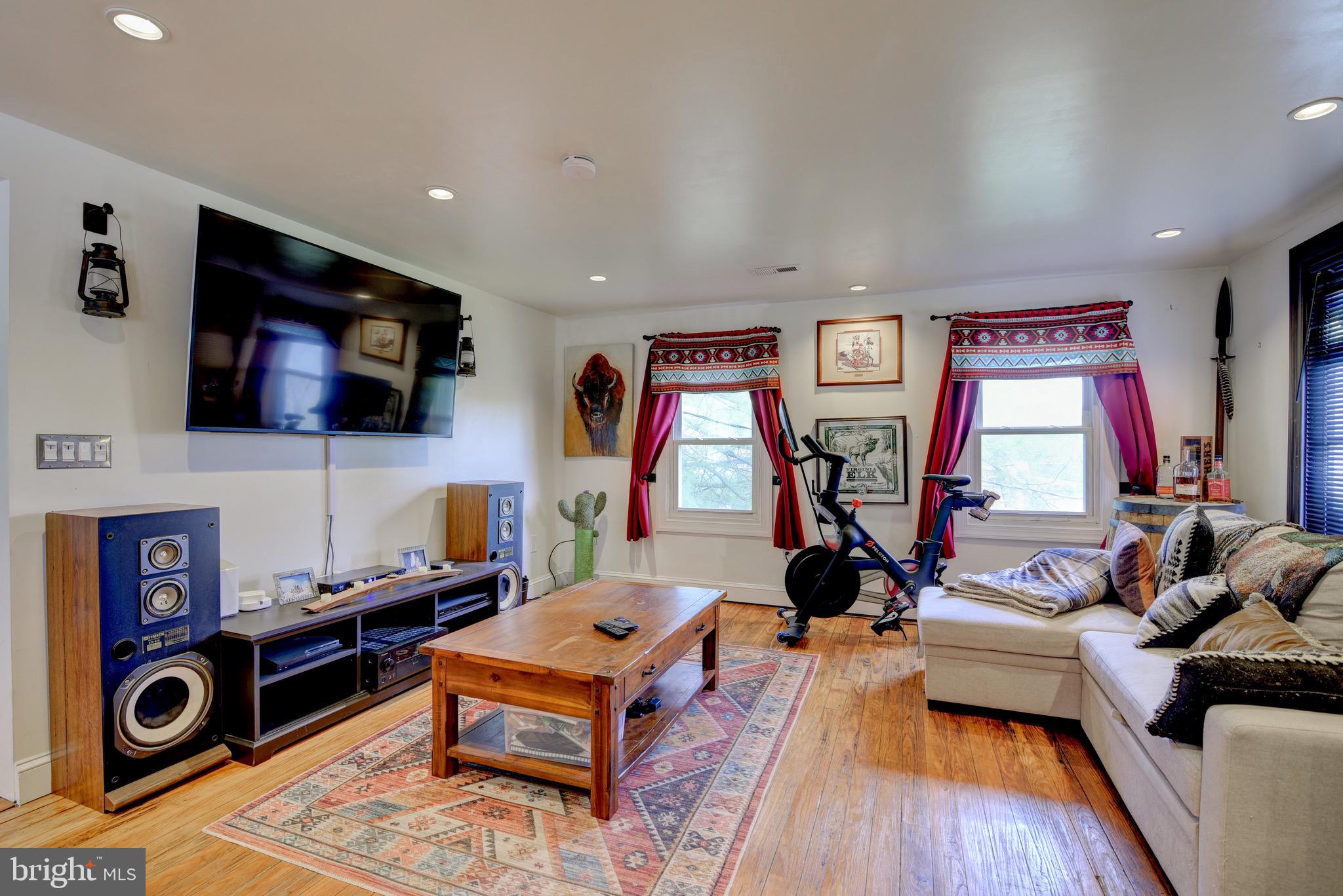 23381 Sam Fred Rd