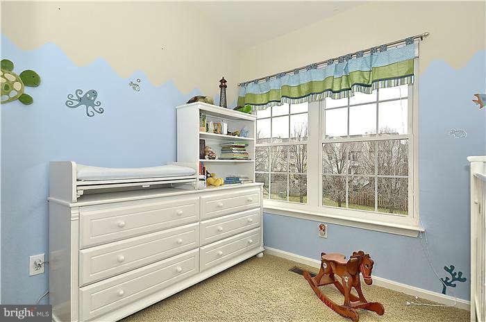 208 Hackley Ct