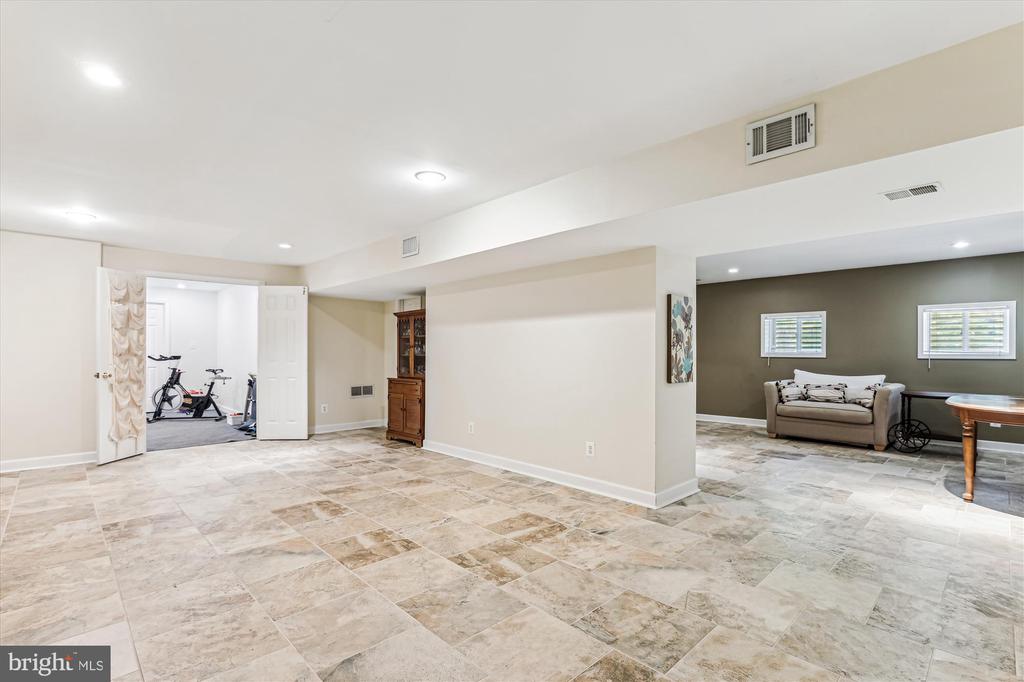 20584 Marsh