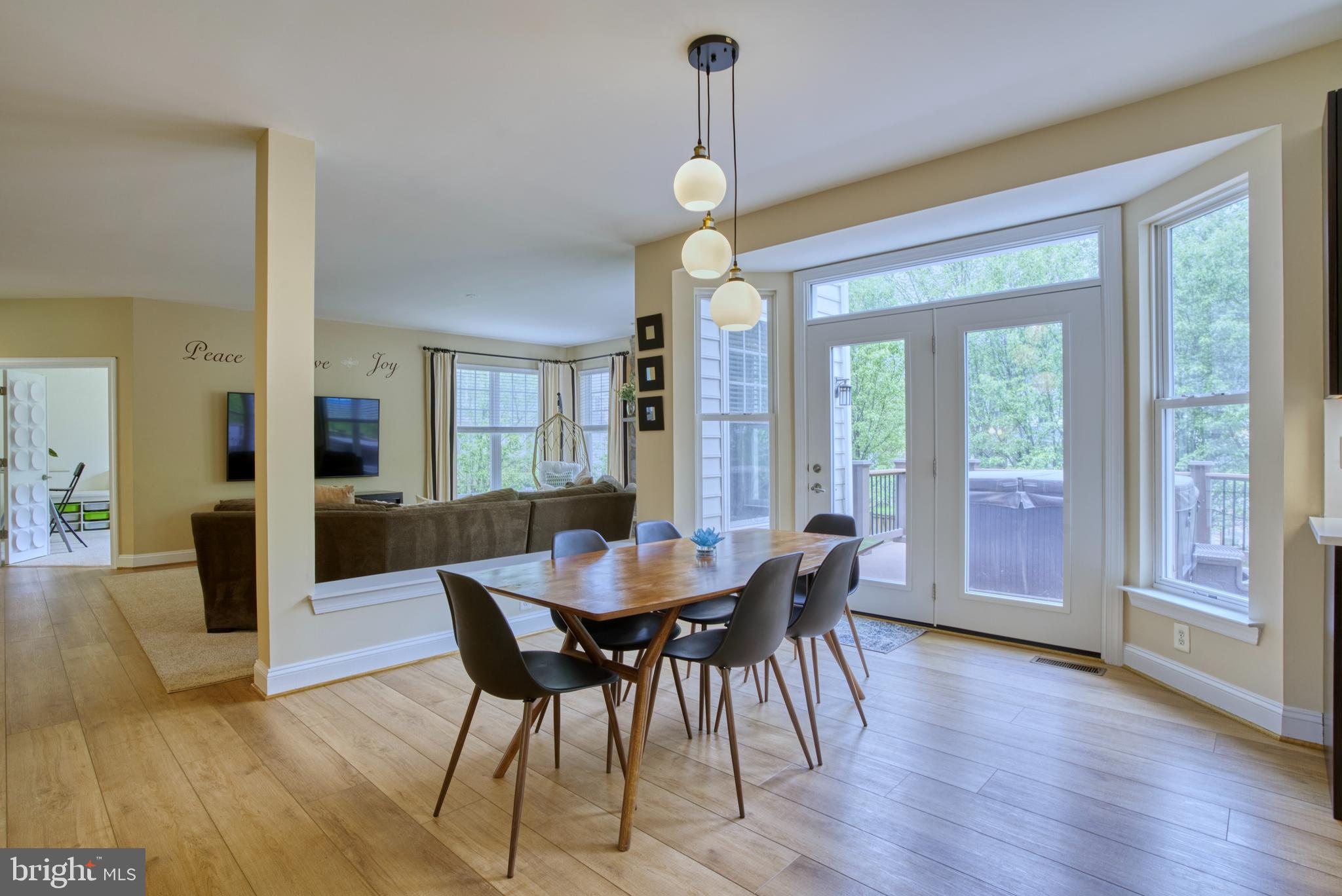 42104 Glacier Bay Ct