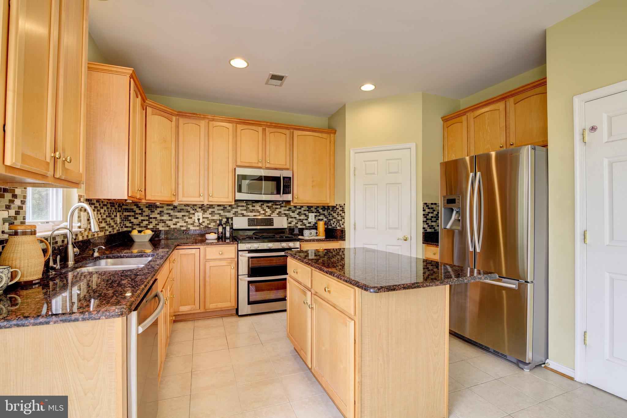 750 Bonnie Ridge Dr NE