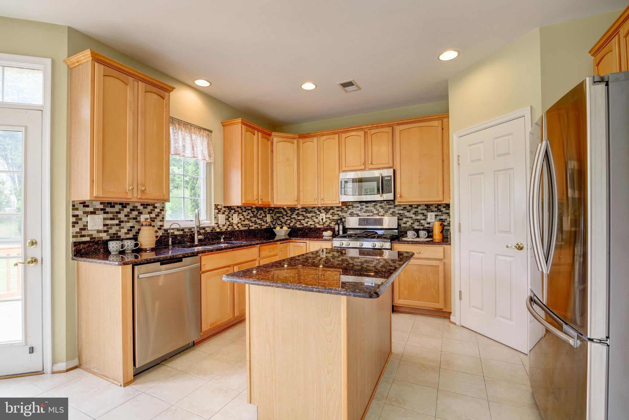 750 Bonnie Ridge Dr NE