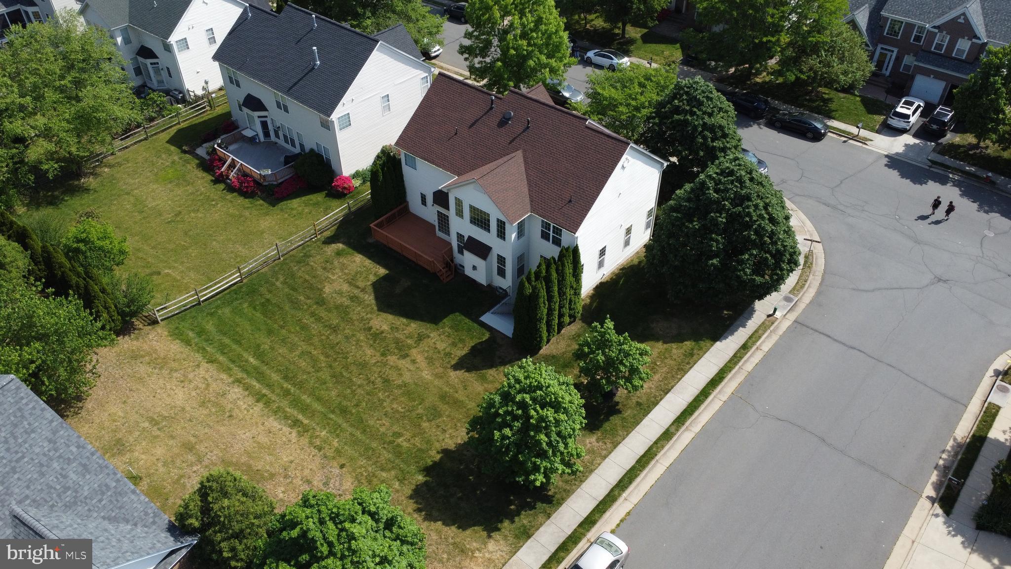 750 Bonnie Ridge Dr NE