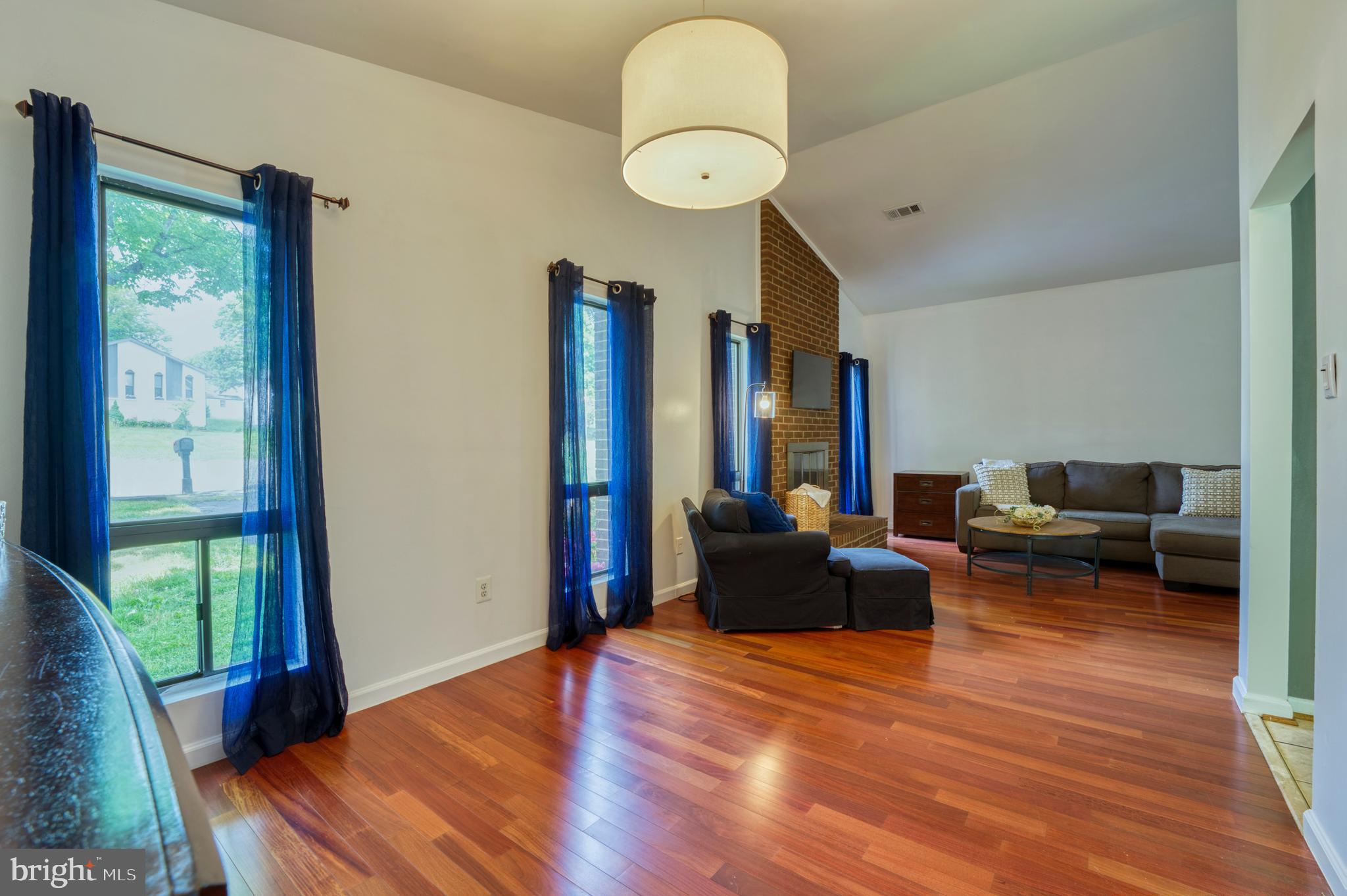 206 Keyes Ct