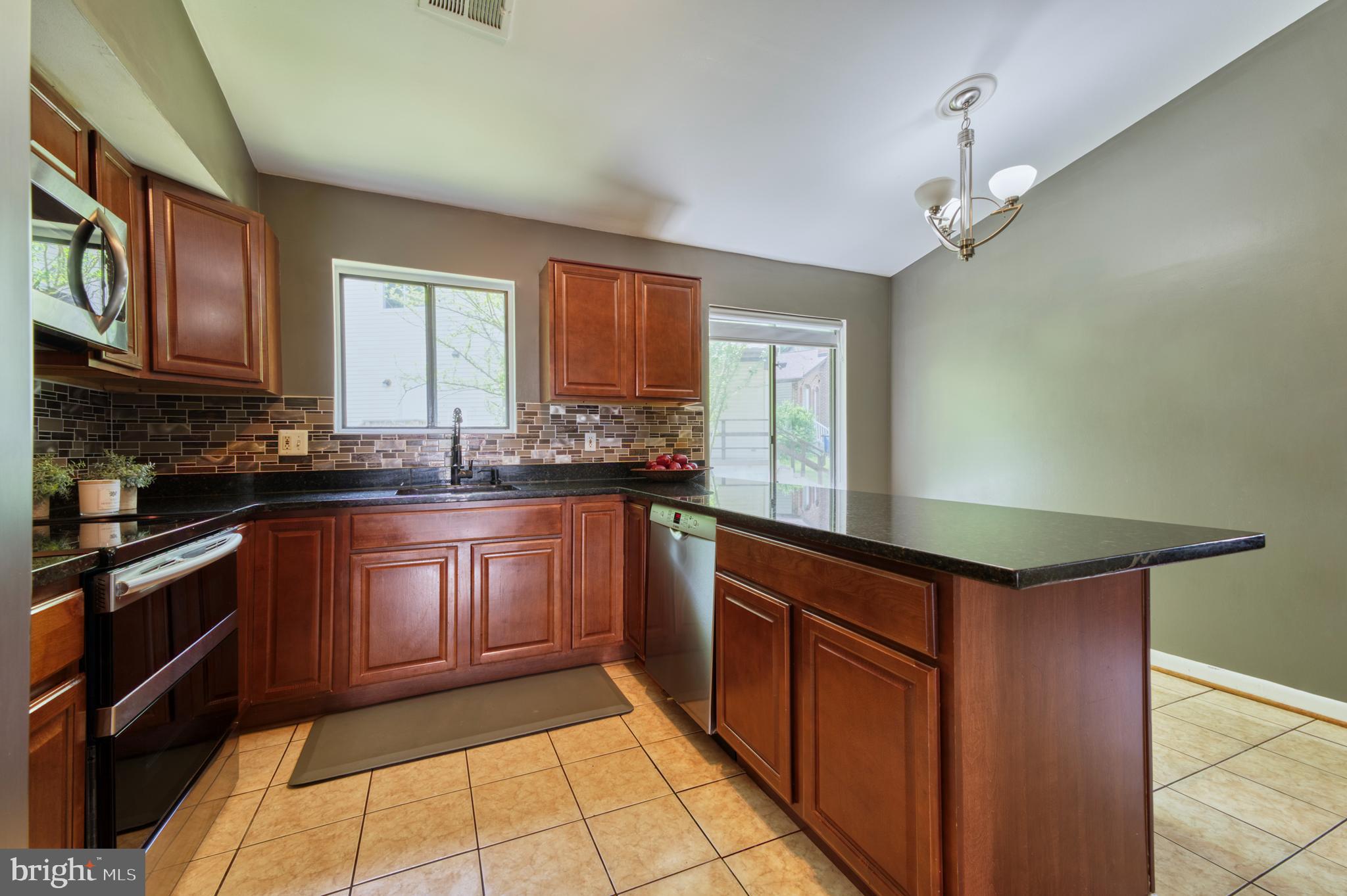 206 Keyes Ct