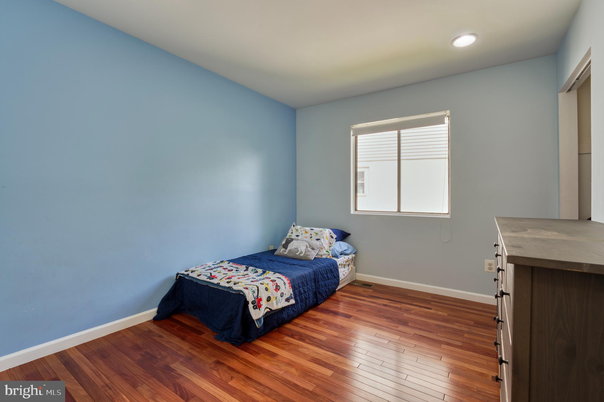 206 Keyes Ct