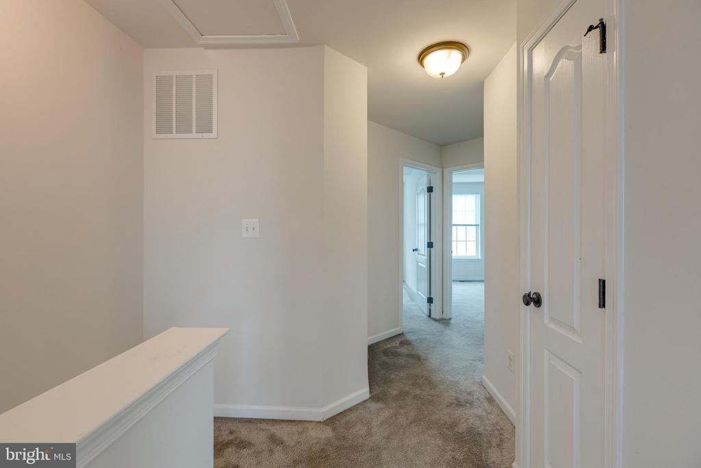 42823 Eggleston Ter