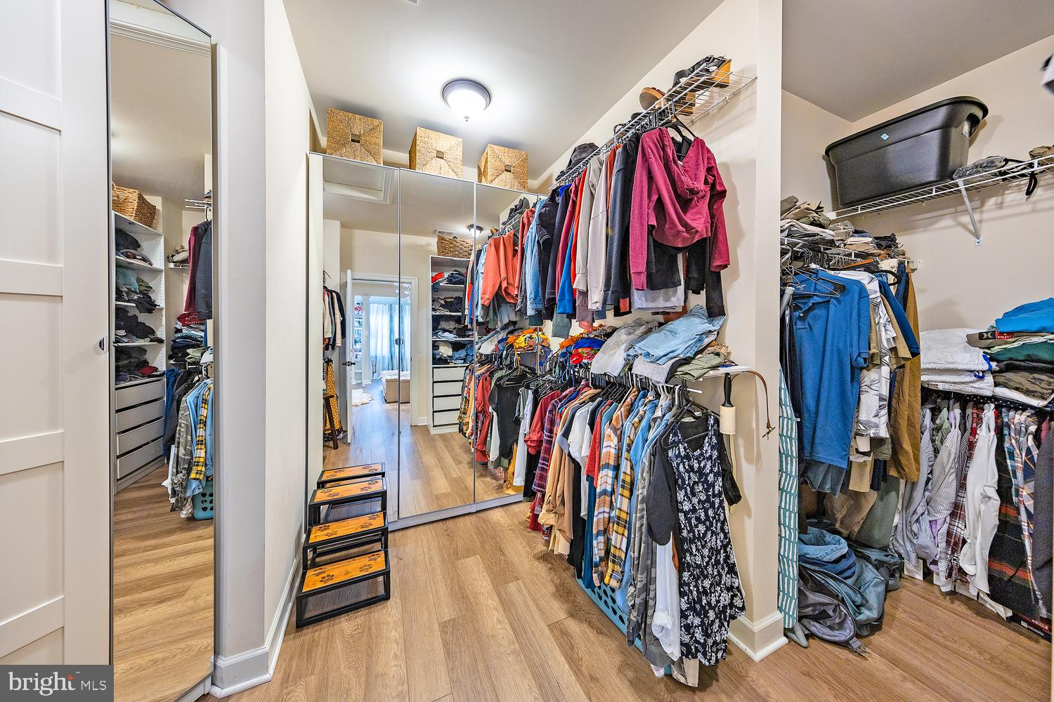 24946 Bannockburn Ter