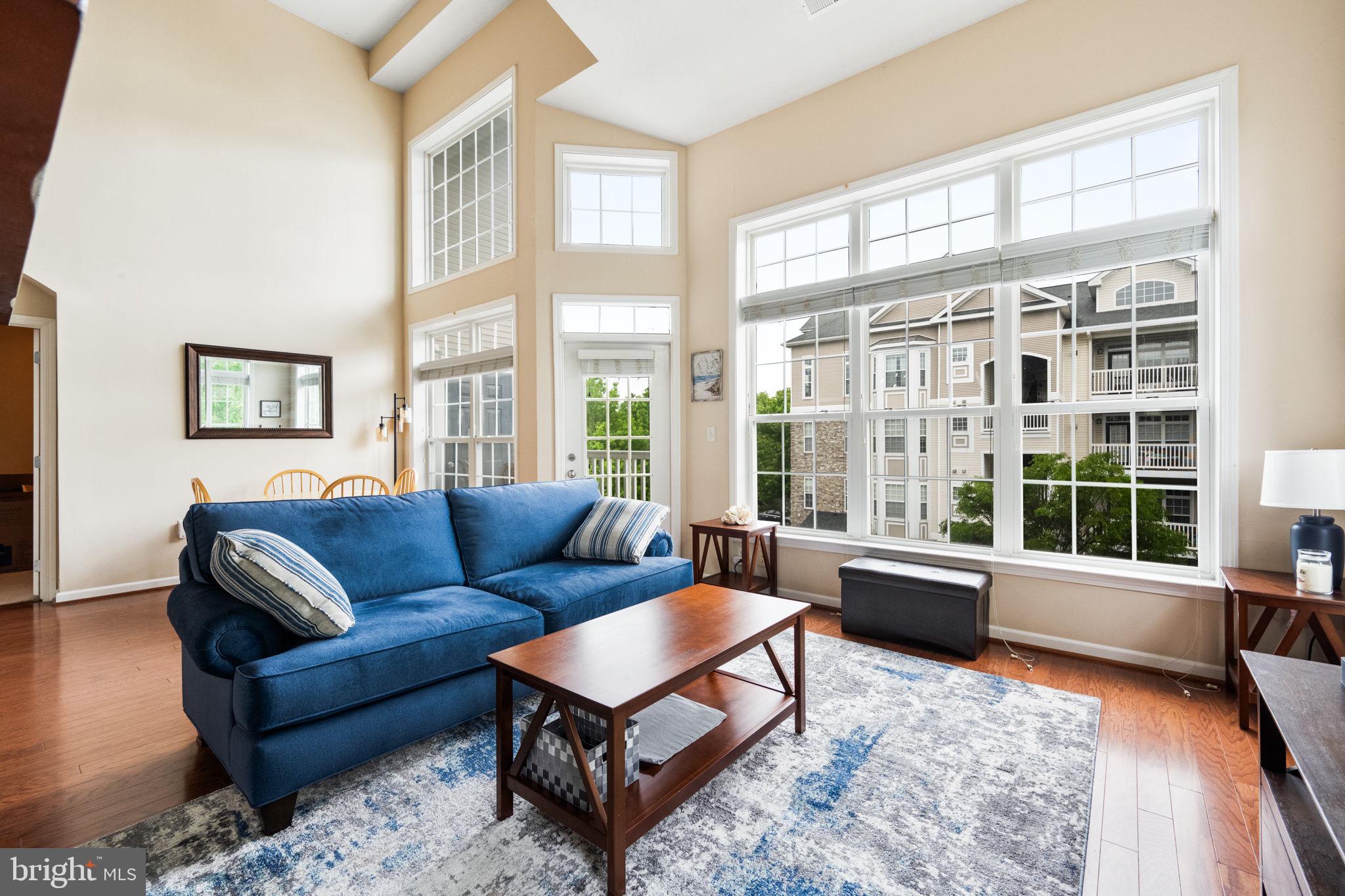 505 Sunset View Ter SE #303