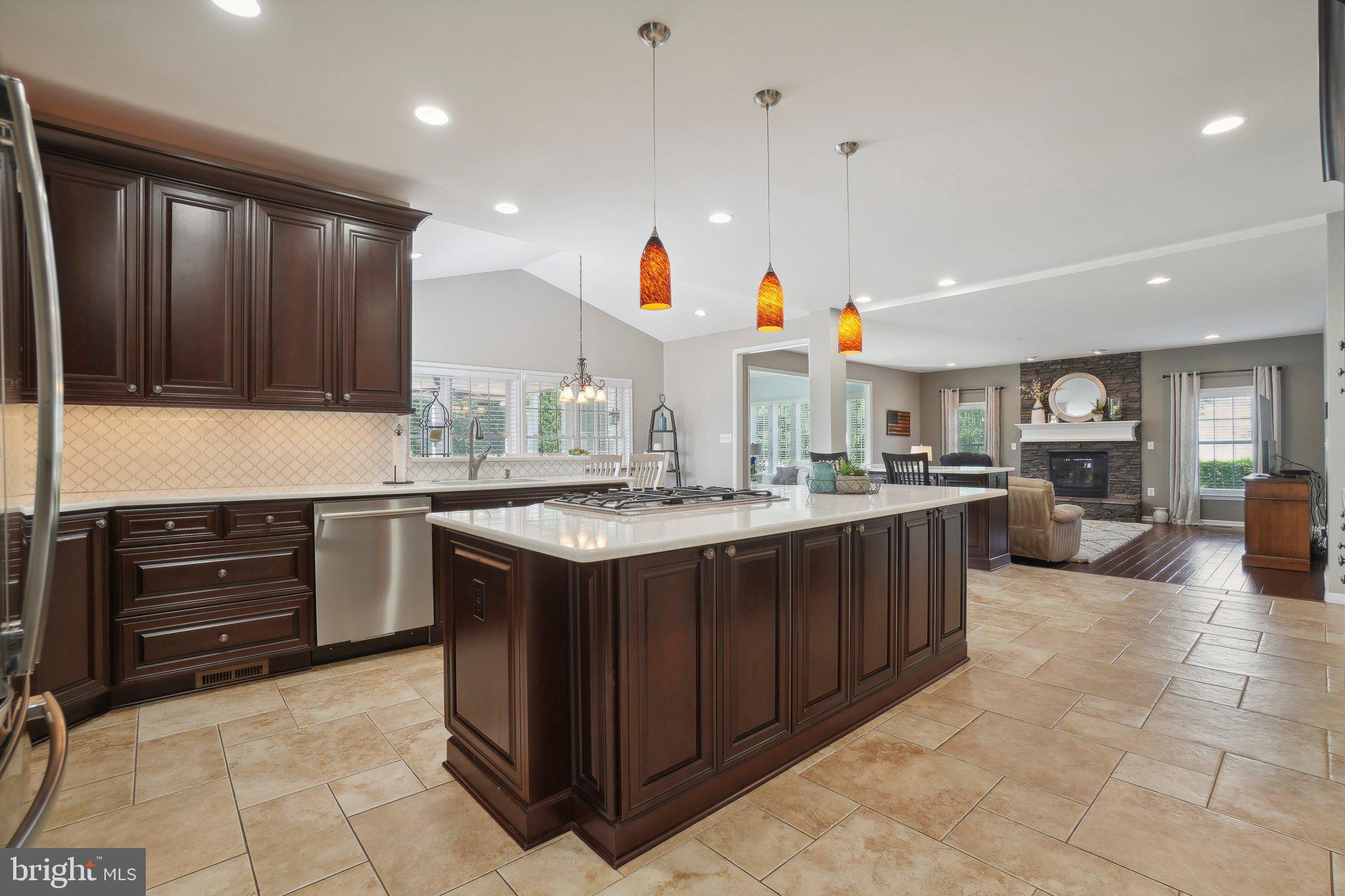21487 Estate Pl