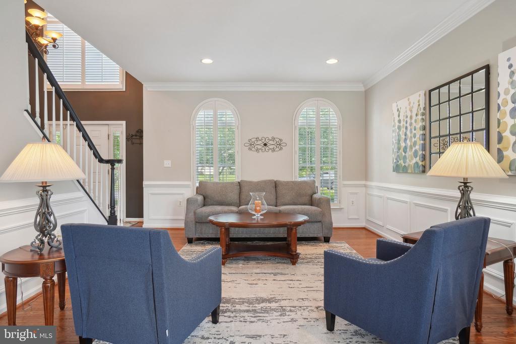 21487 Estate Pl