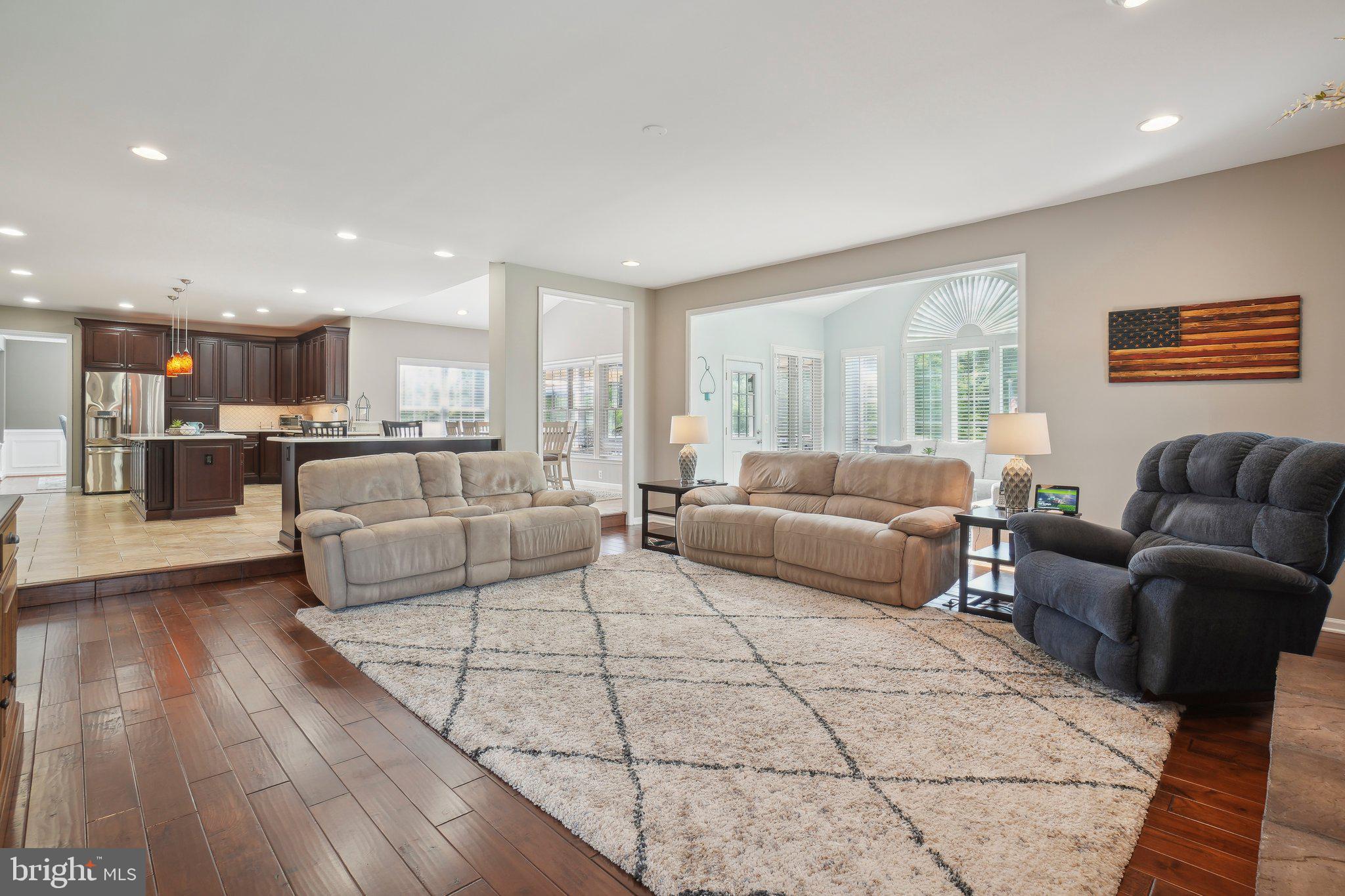 21487 Estate Pl