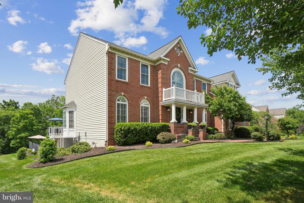 21487 Estate Pl