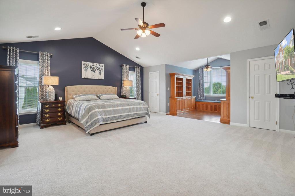 21487 Estate Pl