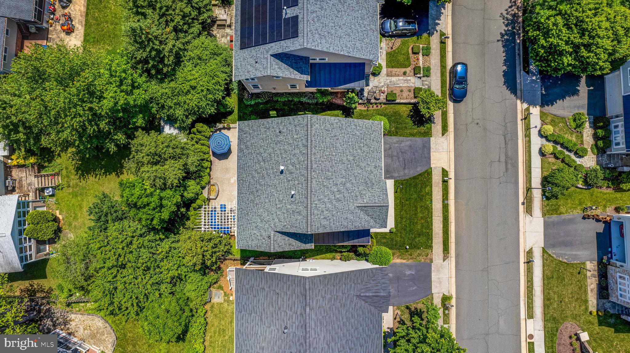 294 ARIEL DRIVE NE