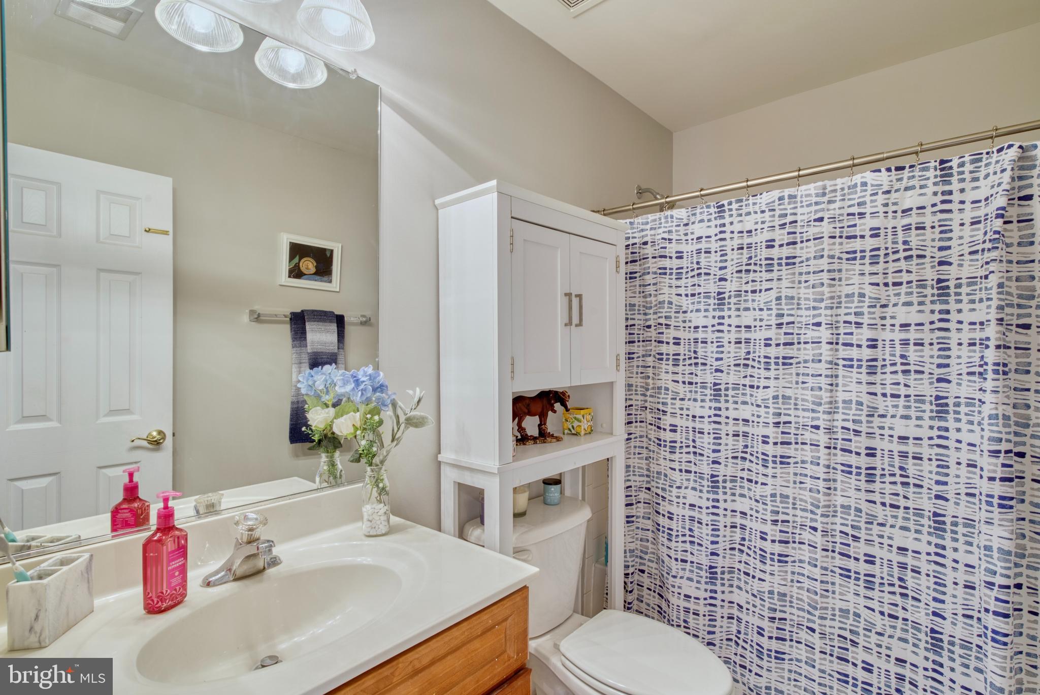 42109 Glacier Bay Ct