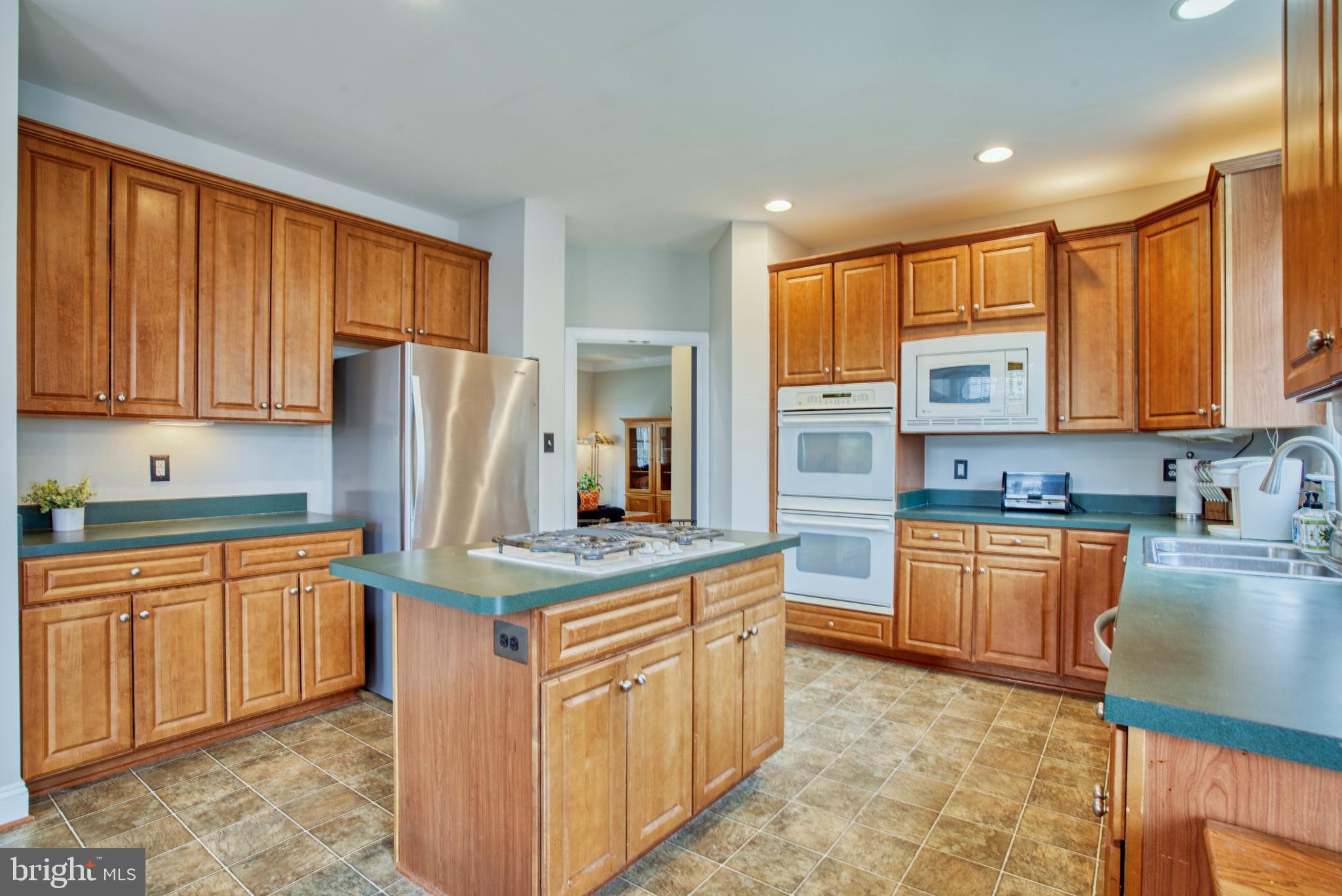 42109 Glacier Bay Ct