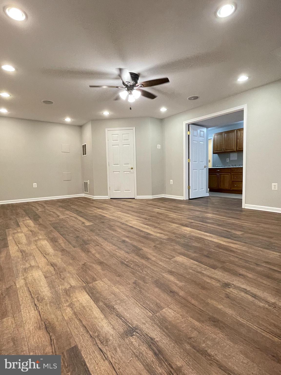 139 Balch Springs Cir SE