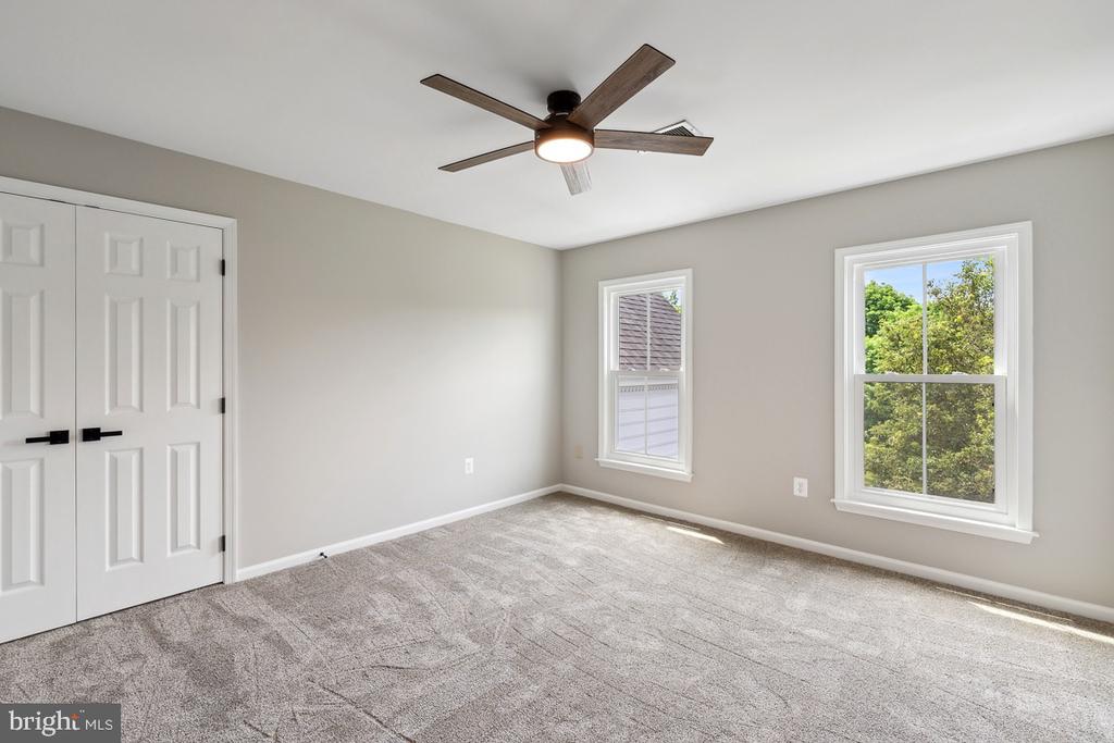 21440 Estate Pl