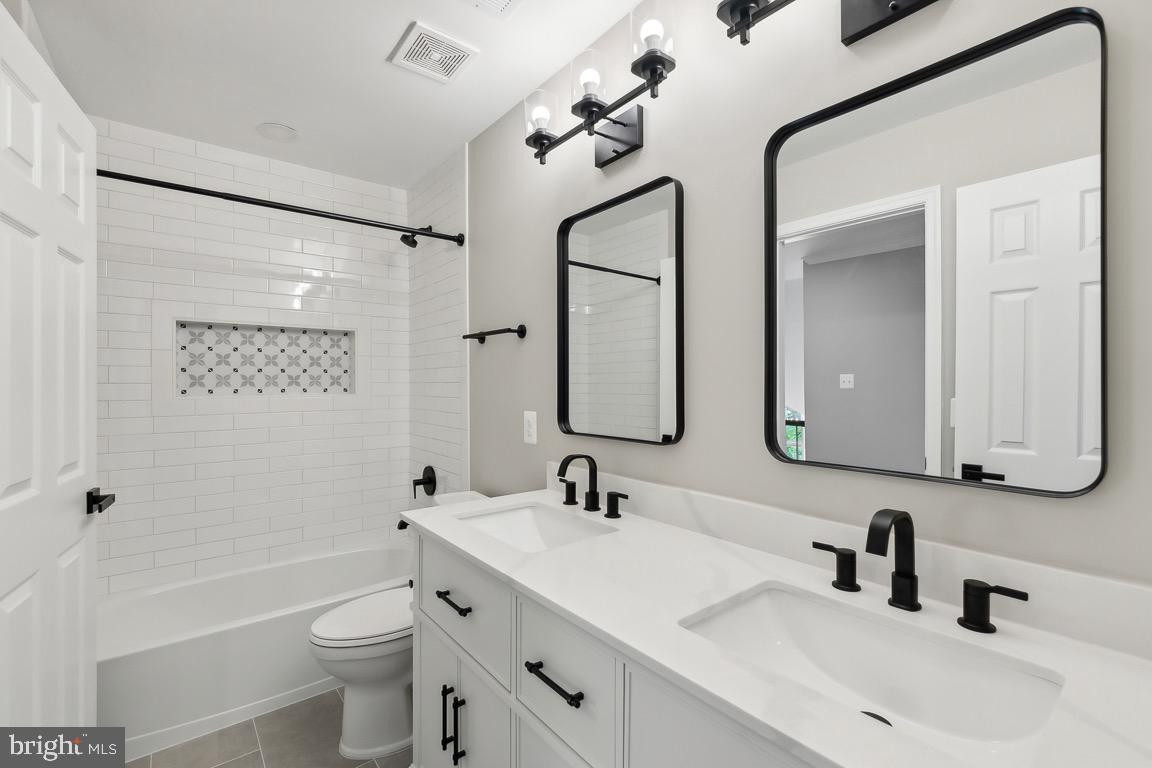 21440 Estate Pl