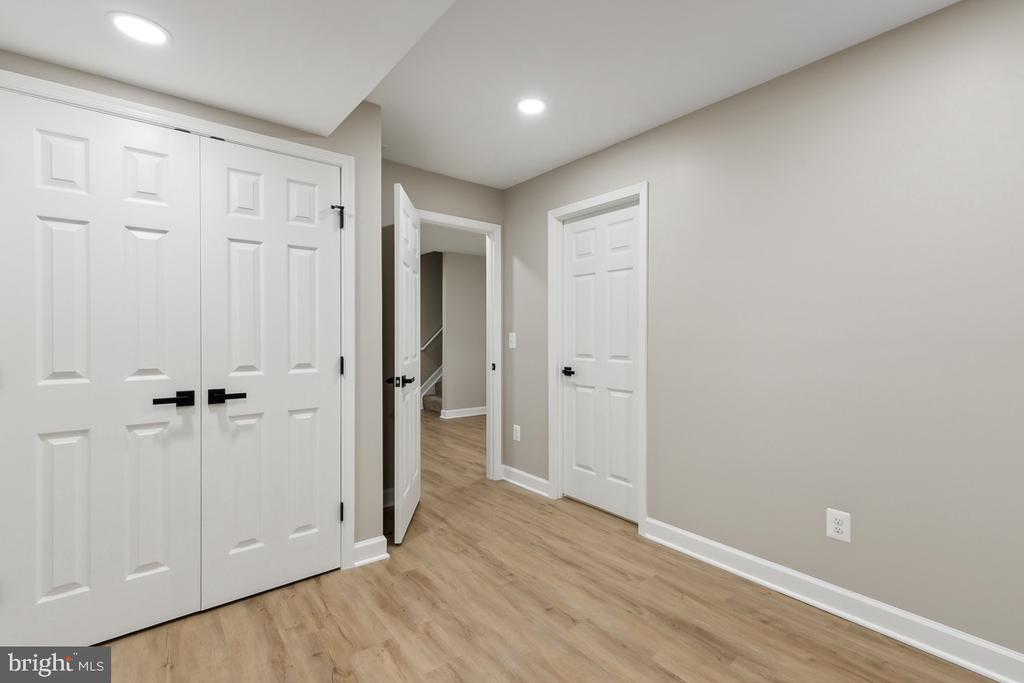 21440 Estate Pl