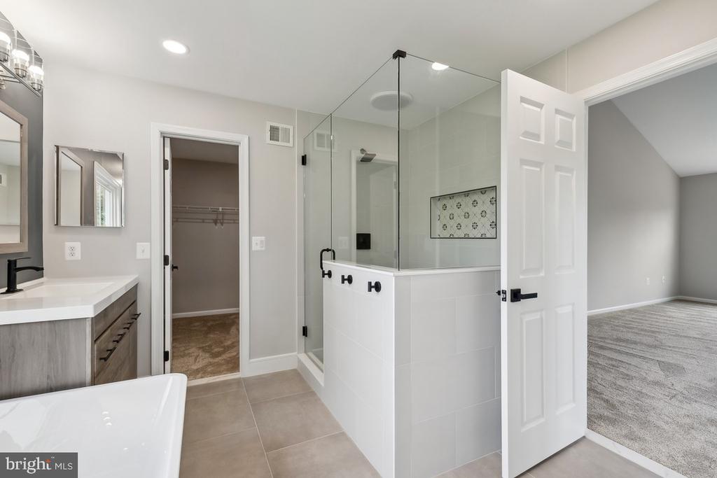 21440 Estate Pl